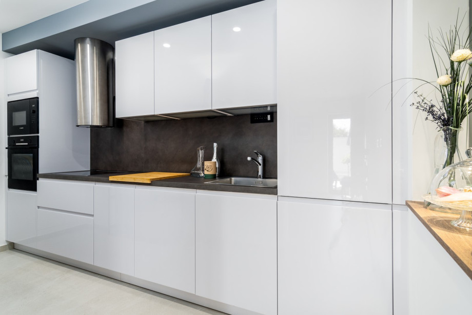 A modern fully equipped kitchen with all the amenities you need for a very comfortable stay