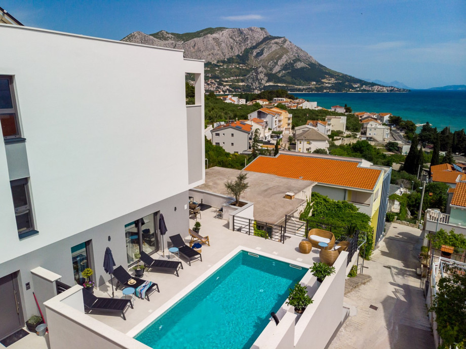 Brand new! Seaview villa Mila with 4 en-suite bedrooms, private pool, Finnish sauna, Treadmill