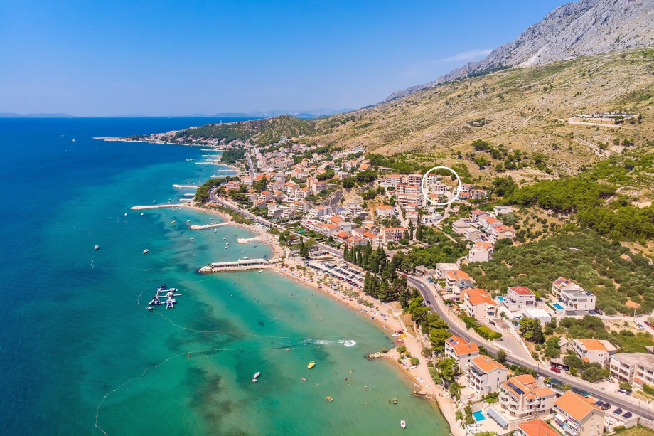 Location of Villa Mila in Duće, 250m from the sandy beach