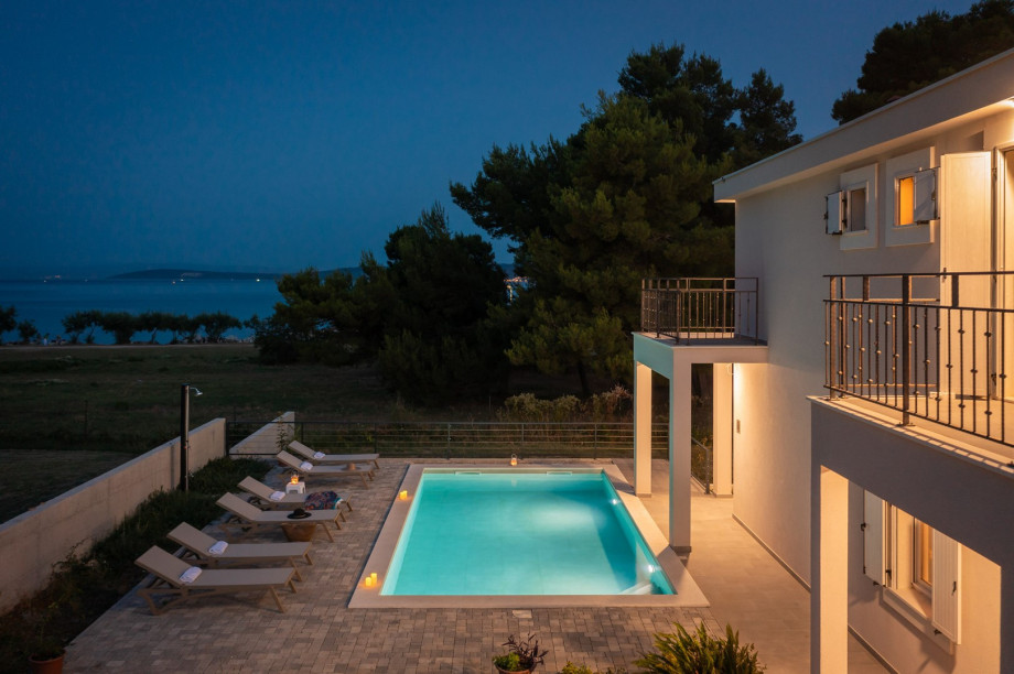 Villa Pensa offers an unforgettable experience, making it a perfect choice for family vacations or a relaxing retreat