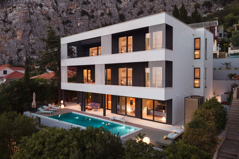 Einzigartige und luxuriöse Villa mit 8 Schlafzimmern und eigenem Bad