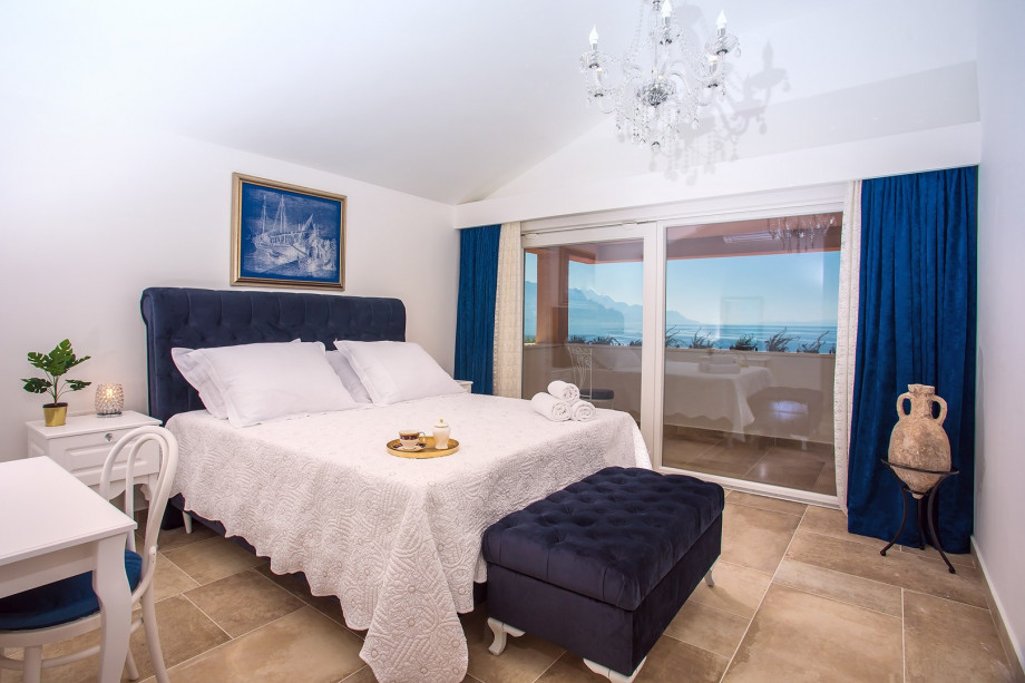 Bedroom No3 with king size bed 180x200 cm, TV, AC