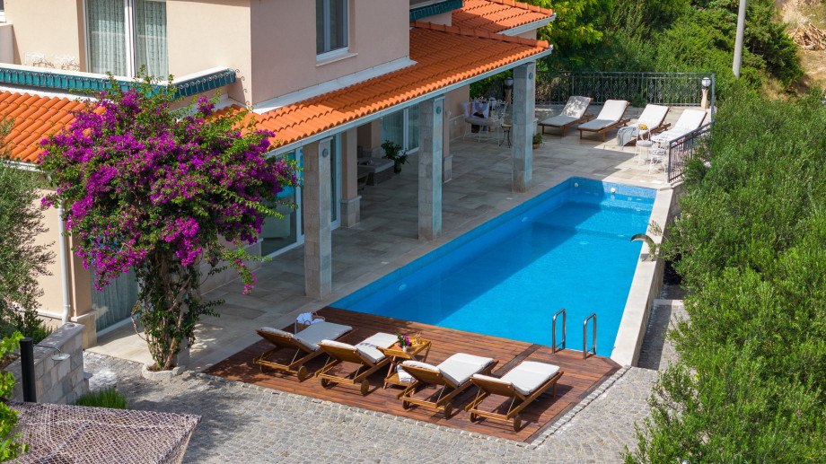Villa Porto Mimice is an extraordinary, exclusive, and high-quality furnished, 4-bedroom holiday villa
