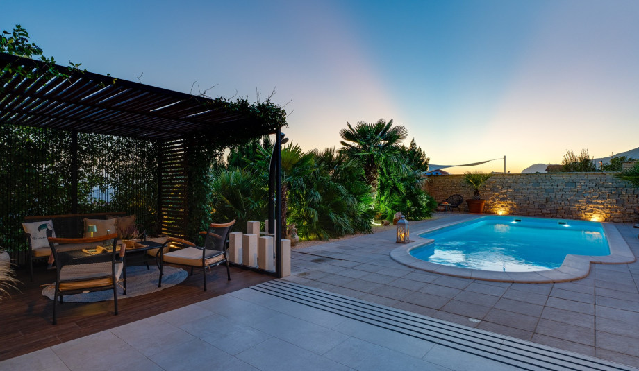 32 square meters pool, with 8 deck chairs