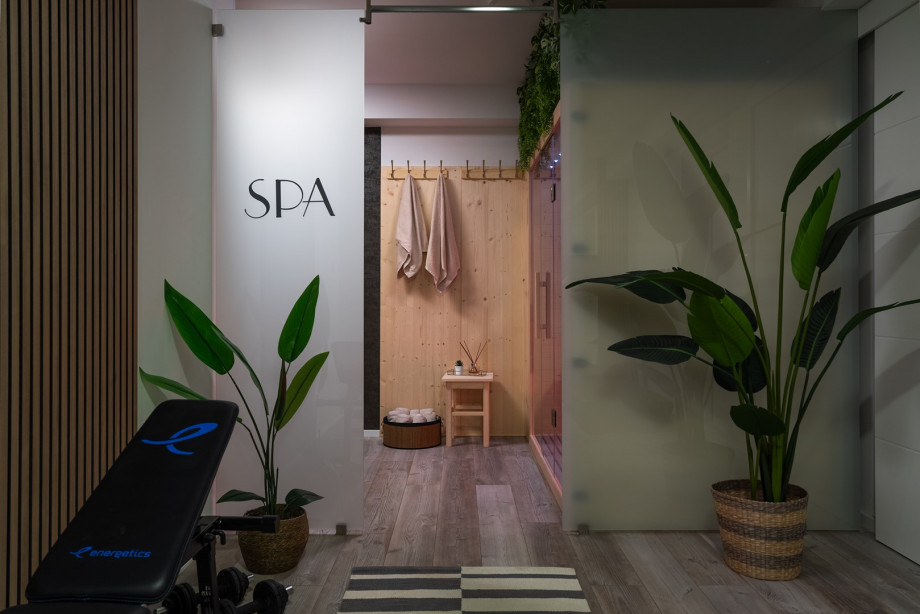 A shower-equipped family bathroom