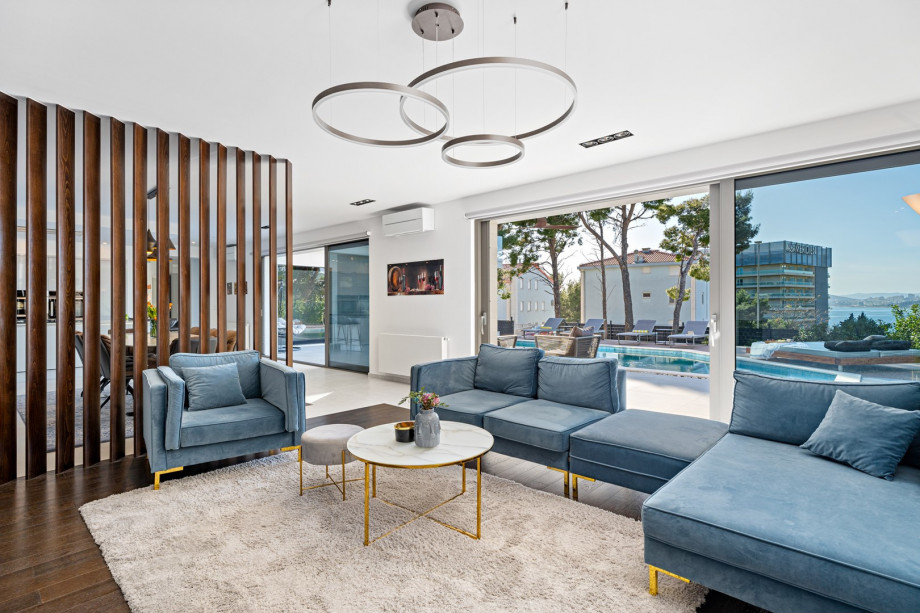 A flat-screen TV, free WiFi, and an electric fireplace