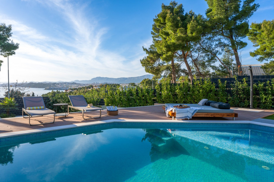 You are entering at the ground floor level from the parking lot