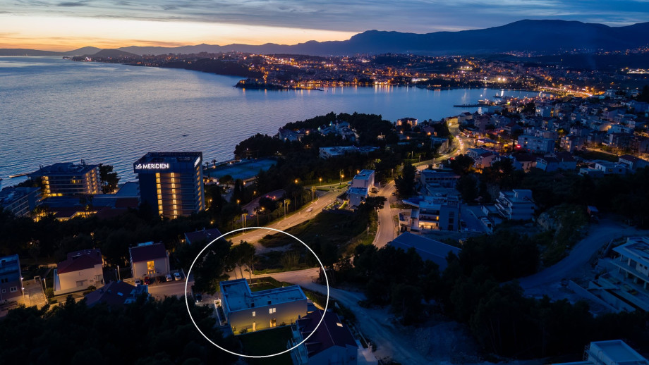 This tastefully furnished 530 square meter property is spread across multiple levels