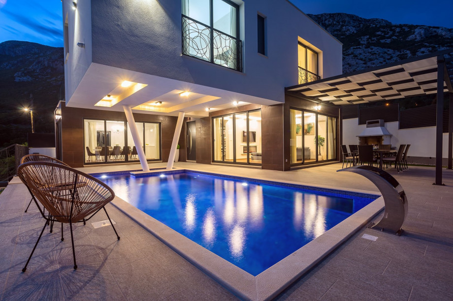 amazing property of Villa Bruna  offers you privacy and peace