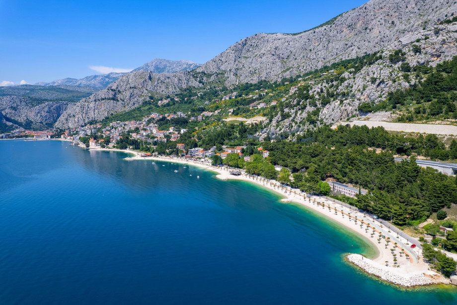 Enjoy the amazing views this area offers in a quiet and friendly surrounding