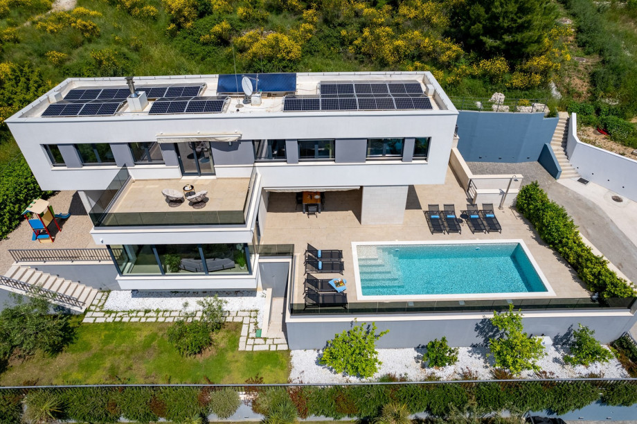 Villa Ivan is a new and modern property with stunning sea views located just above the Brzet beach