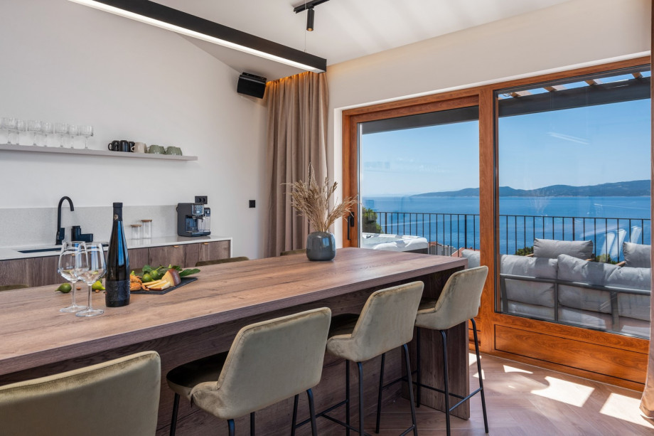 You deserve an absolute luxurious vacation in this extraordinary villa with style.