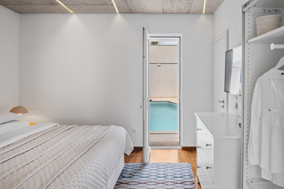 The advantage of this room is direct access to the pool