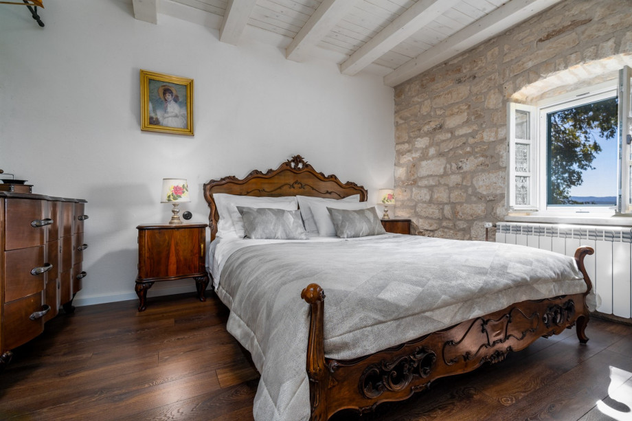 Bedroom No3 (11sqm) with a king-size bed 170cm x 200cm