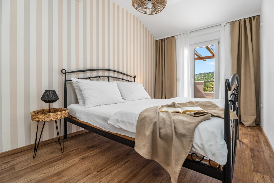 Bedroom No1 (first floor) with double bed 160 x 200 cm