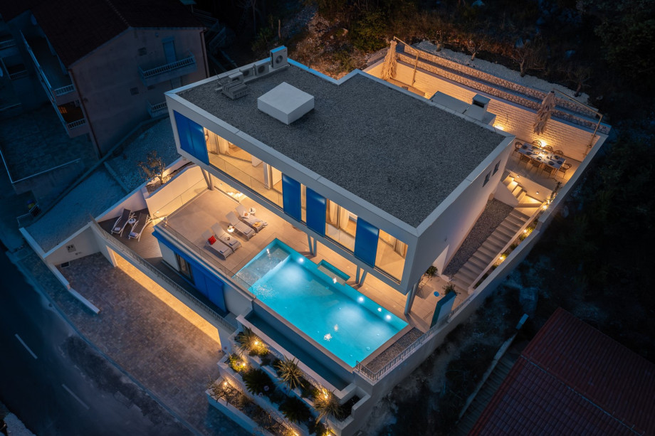 NEW Boutique Villa Nana, 4 ensuite bedrooms, a SPA zone, Heated pool