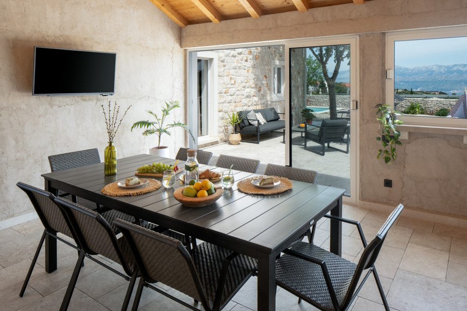 Stone Villa Olim Civitas with 3 bedrooms, private pool, and sea views