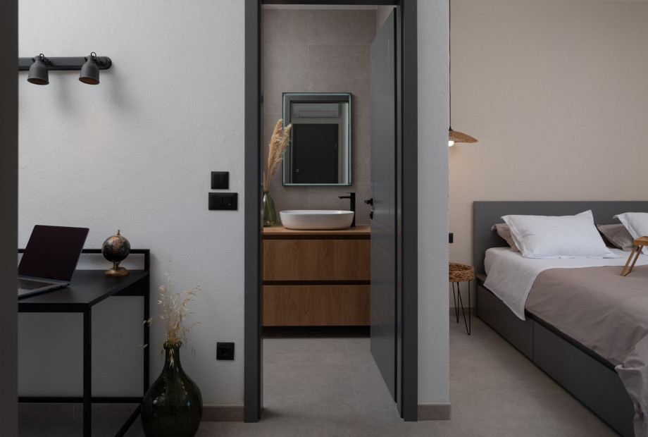 Bedroom NO1 with king-size bed 180cm x 200cm and an en-suite bathroom