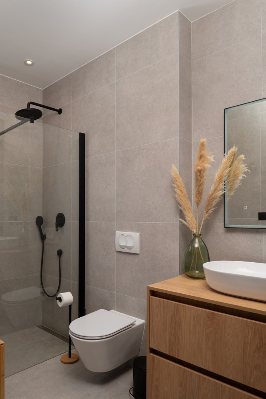 En-suite bathroom with a shower.