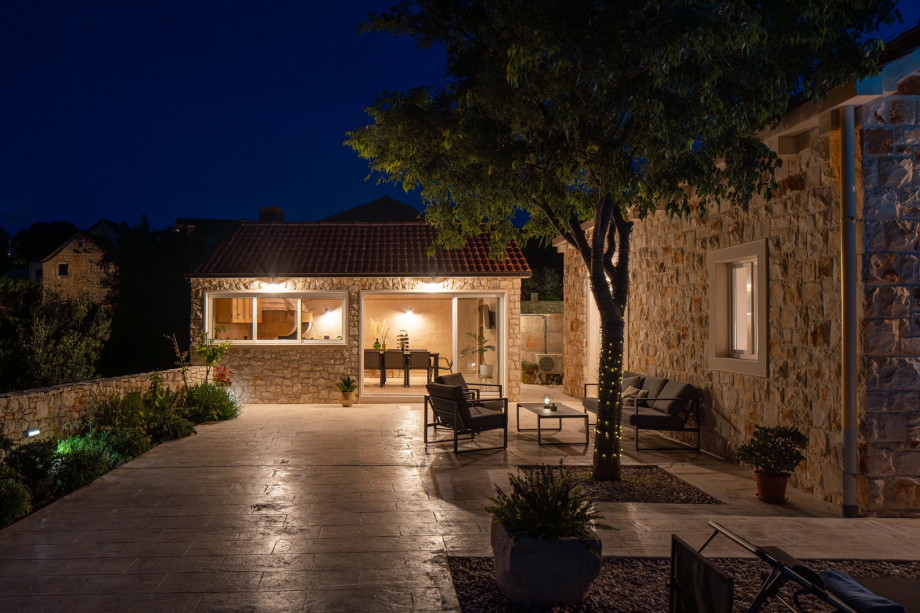 NEW! Stone Villa Olim Civitas with 3 bedrooms, private pool, and sea views