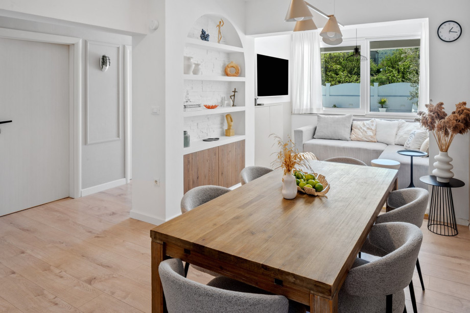 Upon your arrival, the owners will give you the most valuable information