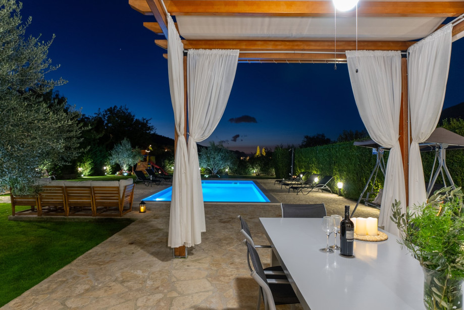 This villa offers a pleasant escape from the hustle and bustle of city life.