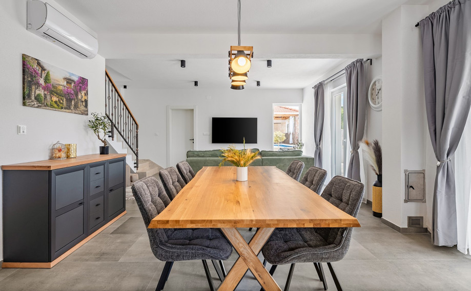 A dining area for 8 people – perfect for shared meals and conversations