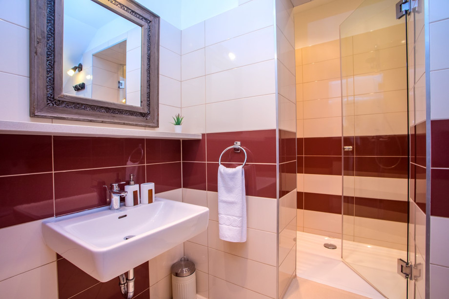 Ensuite Bathroom with a shower