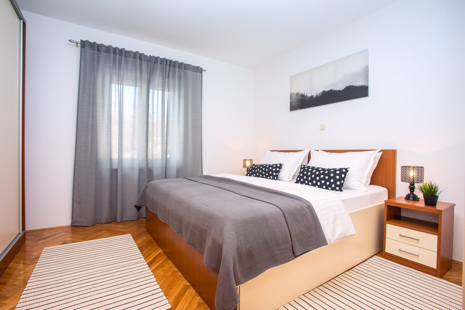 Bedroom no4 with a double bed , 1st floor, A/C