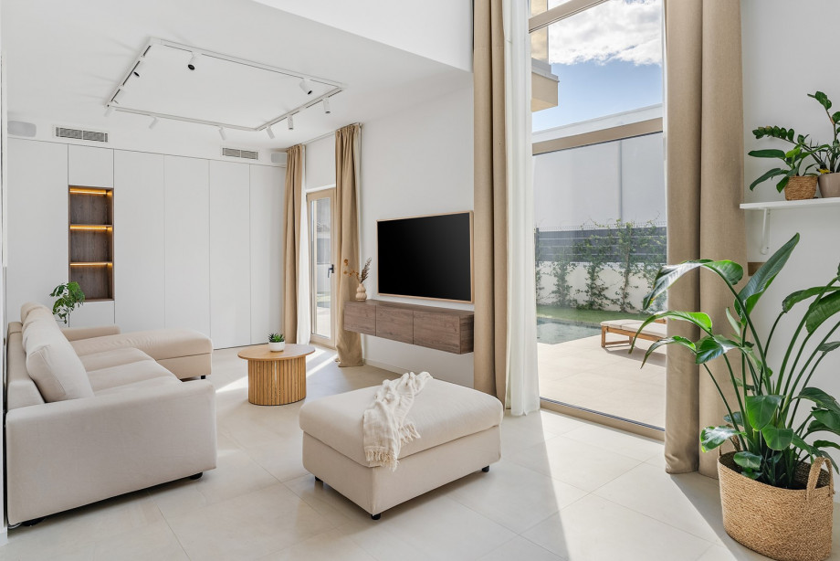 Experience the warmth of a snug space filled with an abundance of radiant lights
