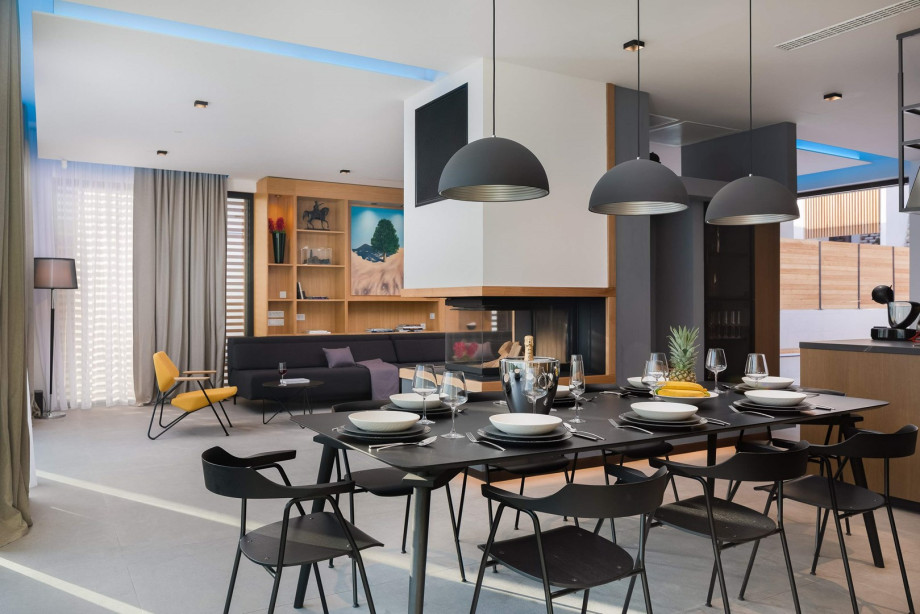 A very high standard fully fitted kitchen with prestige appliances and a dining area for 8 people.