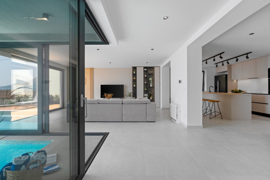 Villa Calma offers a spacious and very nicely decorated living room