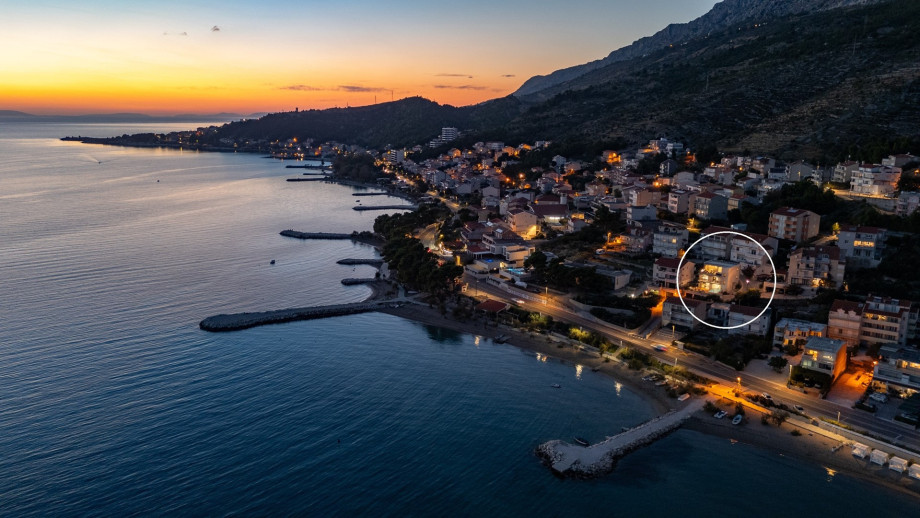 Marked position of the Villa Calma in small place Duće, next to town Omiš.