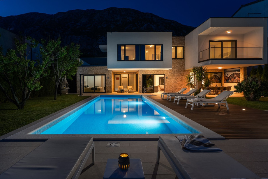 Villa Agava for 8 people, heated pool, Jacuzzi, sauna, gym, 4 en-suite bedroom