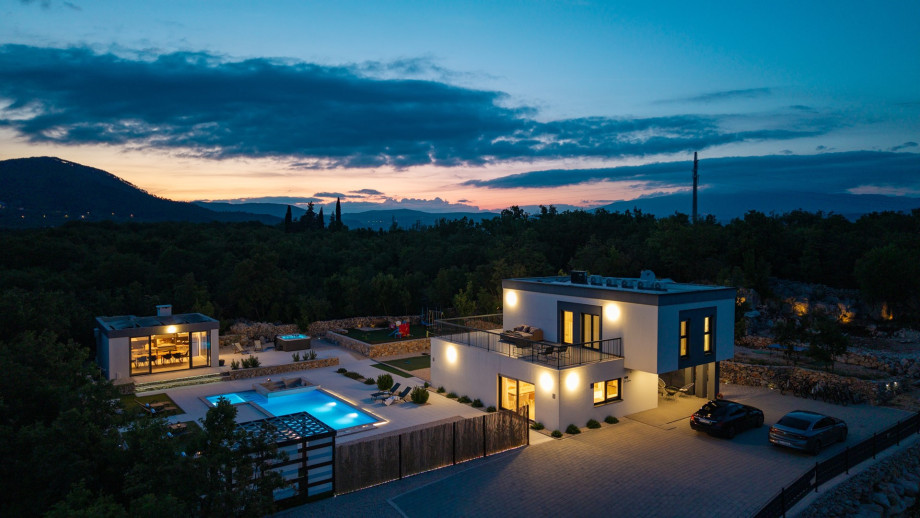 Villa Begovina is a very well-equipped property that is furnished high-to-end