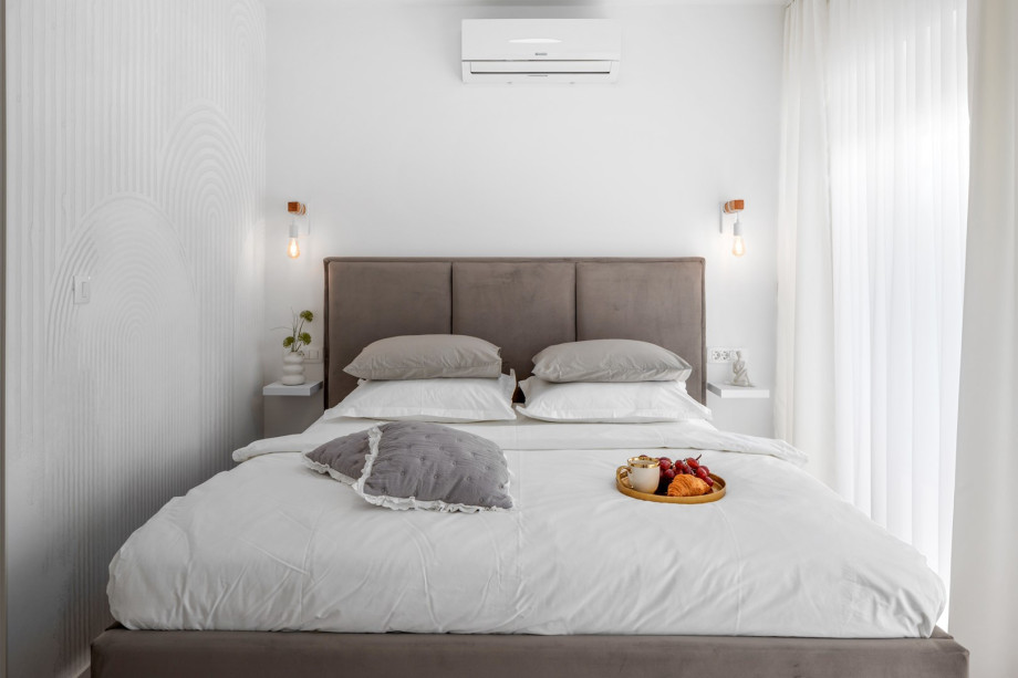 Bedroom No3. with a king size bed 180cm x 200cm