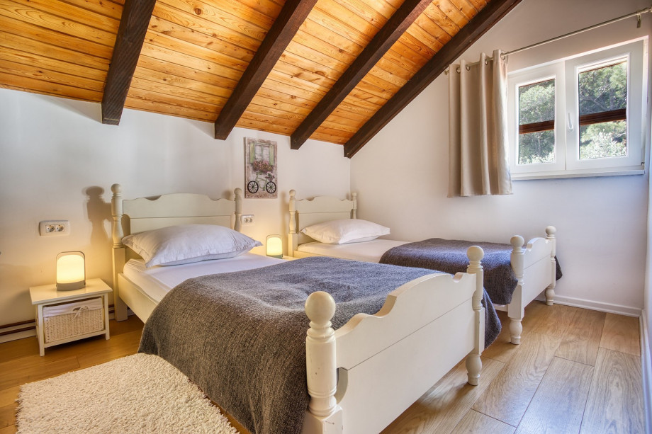 Bedroom No3 (first floor) with two single beds 90 x 200 cm