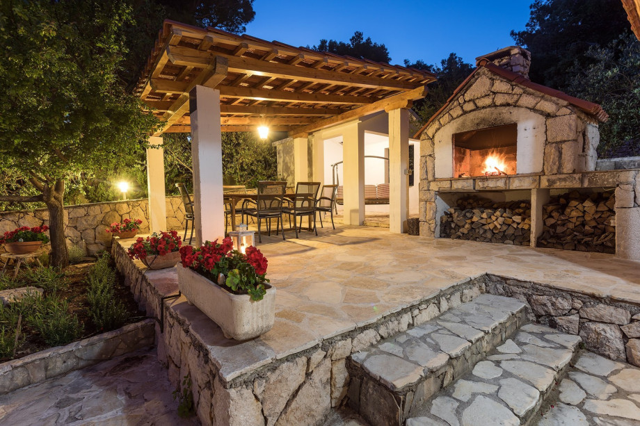 ou can use indefinitely wood for the grill and fireplace.