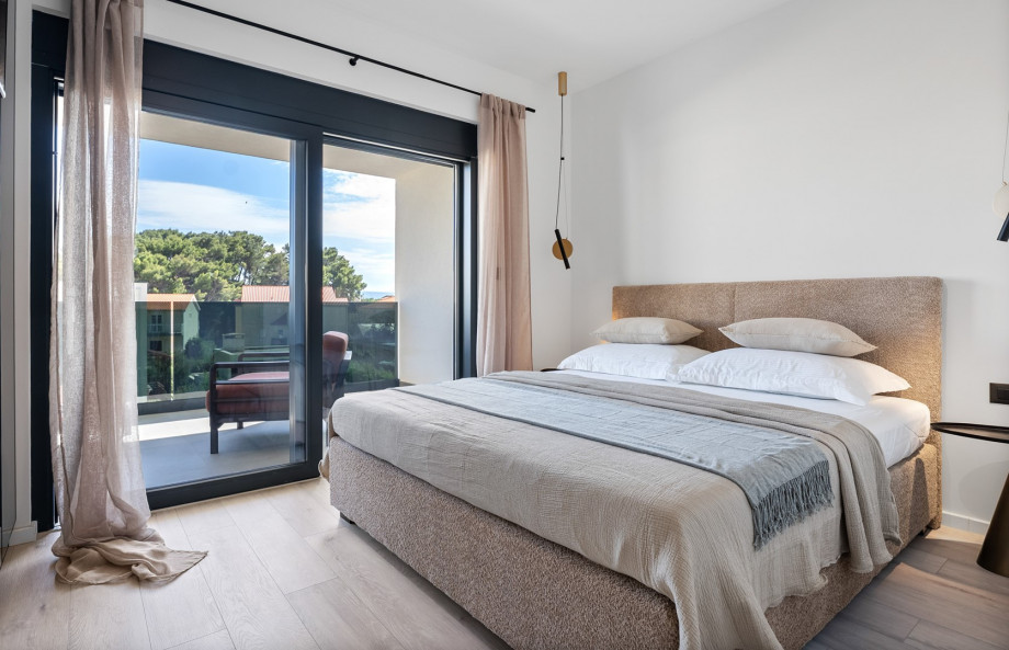Bedrooms featuring balconies and terraces with stunning views.