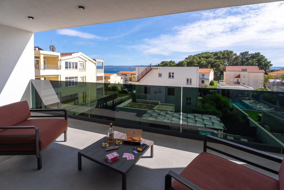 Perfect for relaxing mornings or evening stargazing.