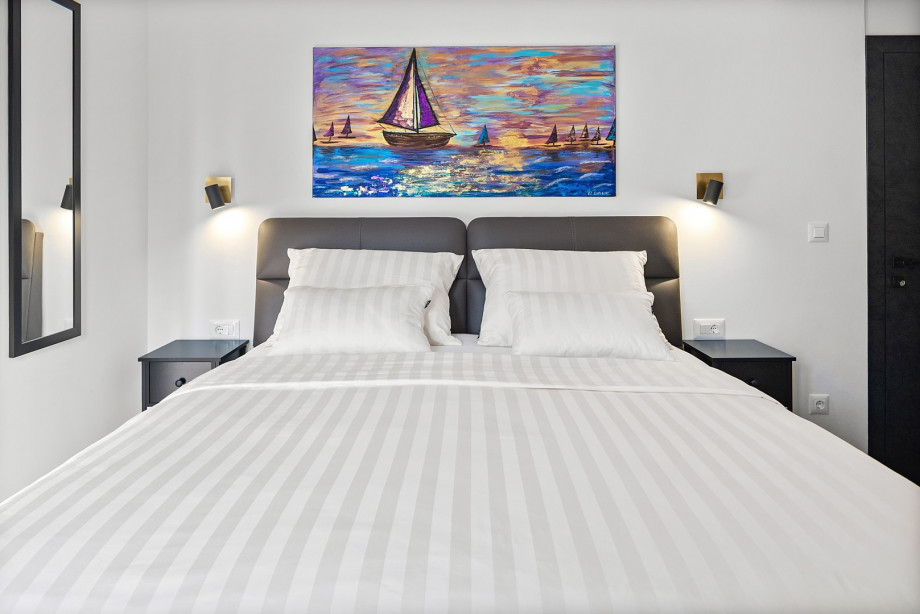 Bedroom 4: 16 m2, King (180x200 cm)