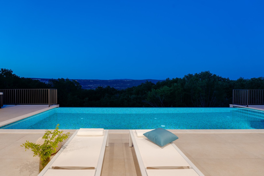 Come and taste the unspoiled and easy way of living in Dalmatia