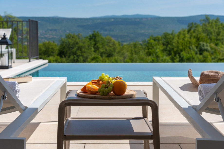 It is equipped with all the necessary facilities that a modern guest needs for a very pleasant stay