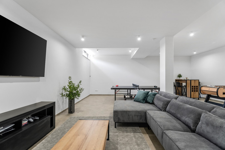 The 50 square meter "fun zone" on the LOWER GROUND