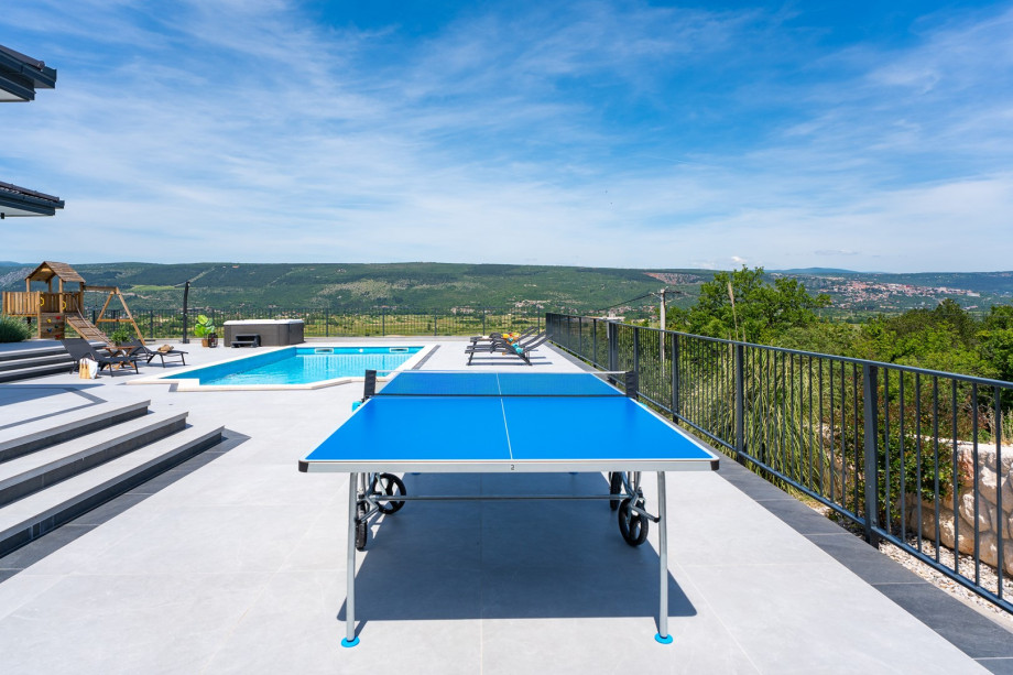 A small playground  for your youngest, fully fenced