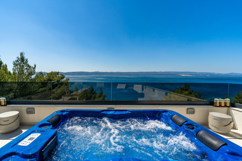 A huge terrace located on the first floor offers a Hot Tub, and lounge furniture (approachable from bedrooms 1, 2, and 3)