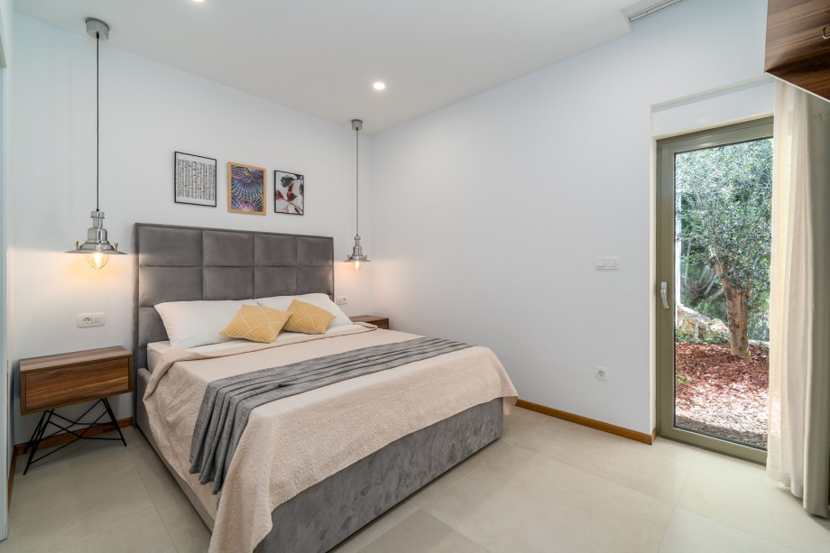 A Bedroom No4 with a double bed 160cm x 200cm, A/C