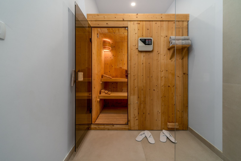 The first floor also offers a Finnish Sauna for a complete relaxation
