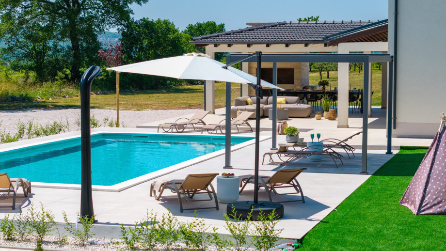 Discover the perfect blend of luxury and nature at Villa Aria Relax—your serene home away from home awaits!