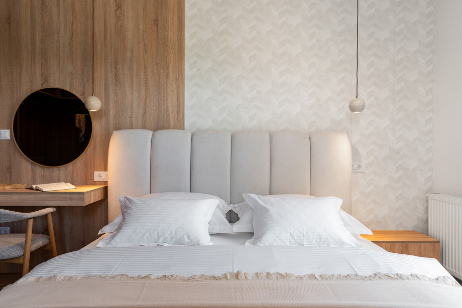 Bedroom No.3 (13 sqm): A bright and airy room with a king-size bed (180x200 cm)